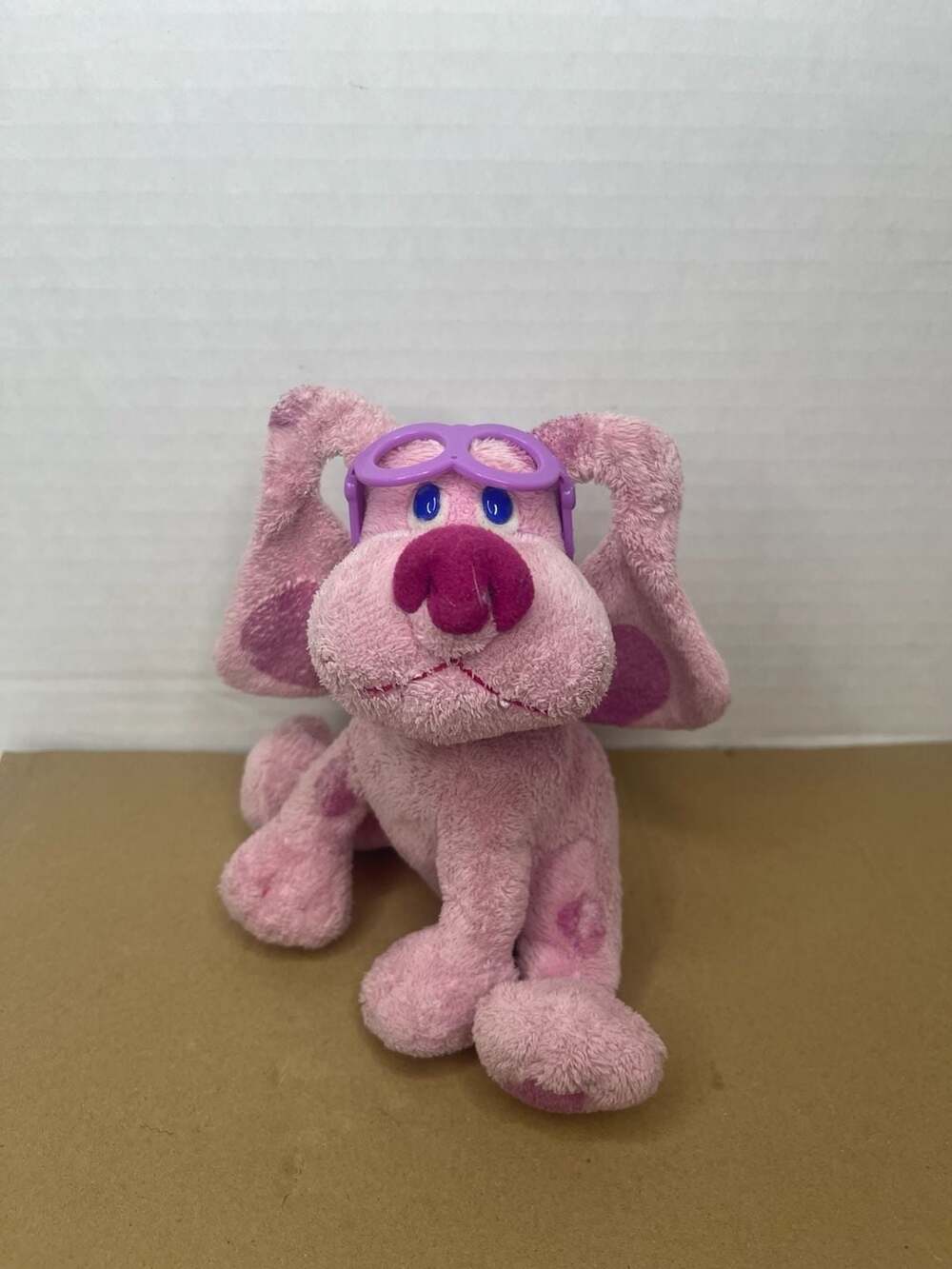 Ty Beanie Baby Magenta from Blue's Clues with Purple Glasses 2006 Plush